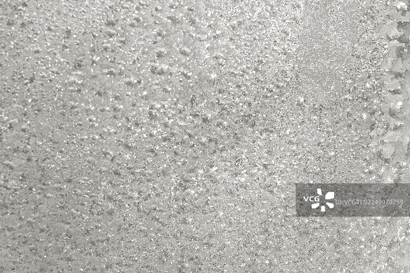 闪耀的盐表面近距离颗粒纹理，单色抽象背景图案中的微小晶体图片素材