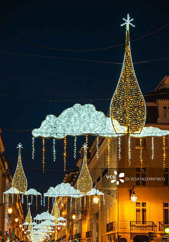 里斯本奥古斯塔街的圣诞装饰图片素材