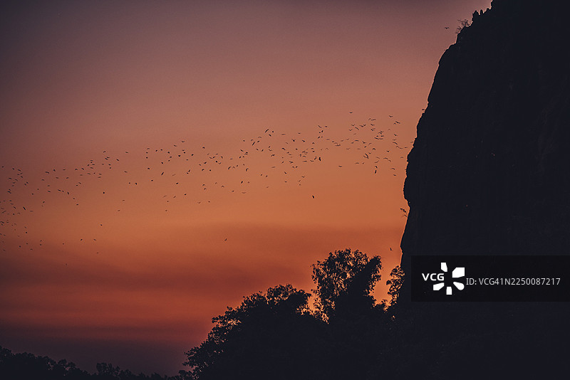 澳大利亚温加纳峡谷国家公园内陆的特殊光线氛围图片素材