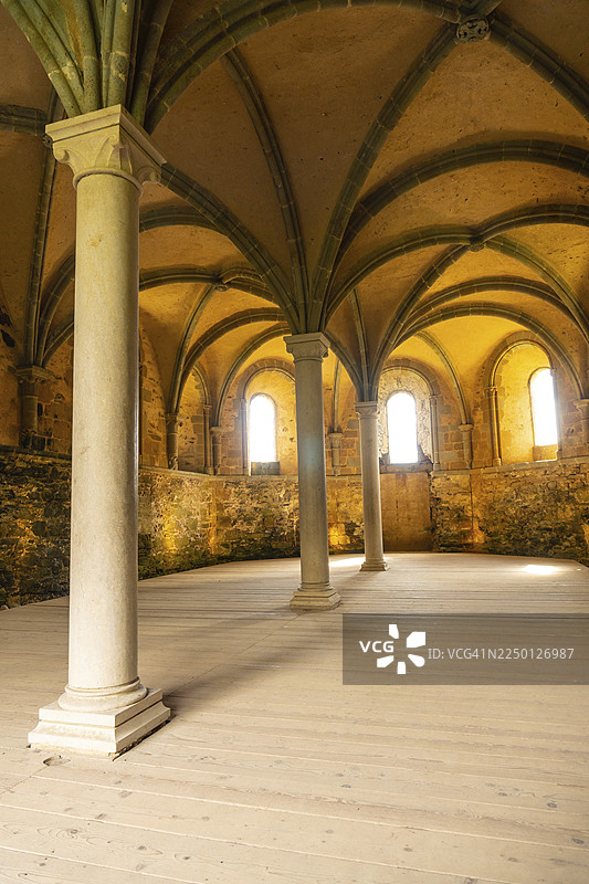 法国布列塔尼兰斯科特省帕伊姆波勒村博波尔修道院的内部。图片素材
