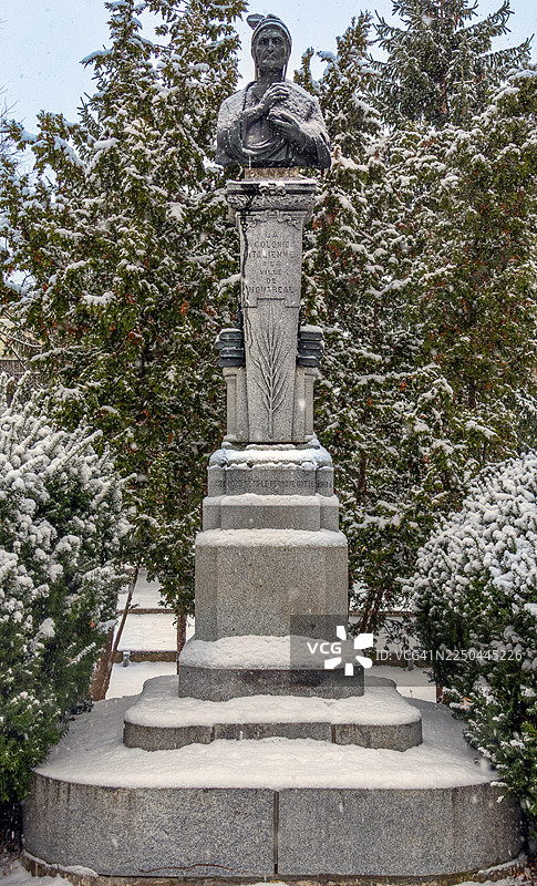 但丁半身像，但丁公园，小意大利，蒙特利尔，加拿大图片素材