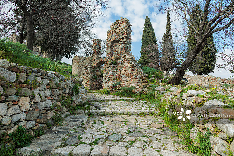 希腊伯罗奔尼撒拉科尼亚，米斯特拉斯历史遗址的古老城墙图片素材