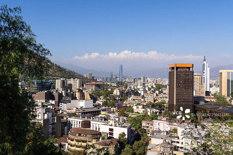智利圣卢西亚山上的圣地亚哥城景观图片素材