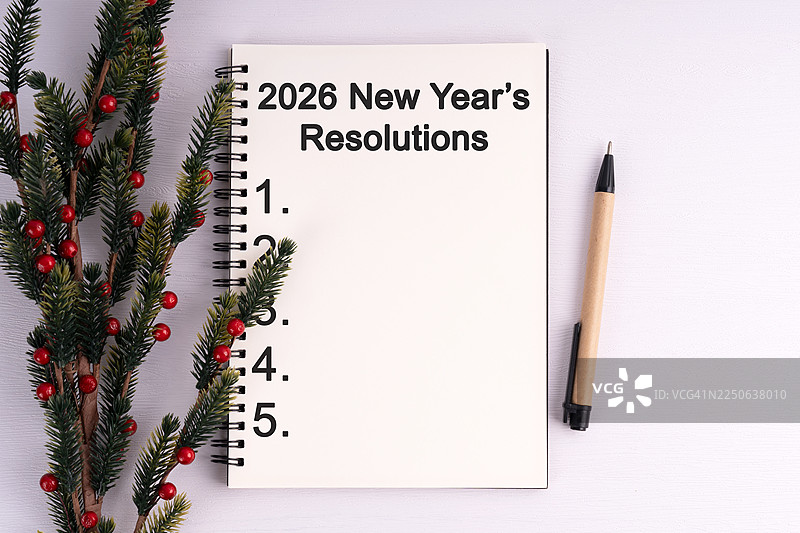 2026新年决心写在记事本上图片素材