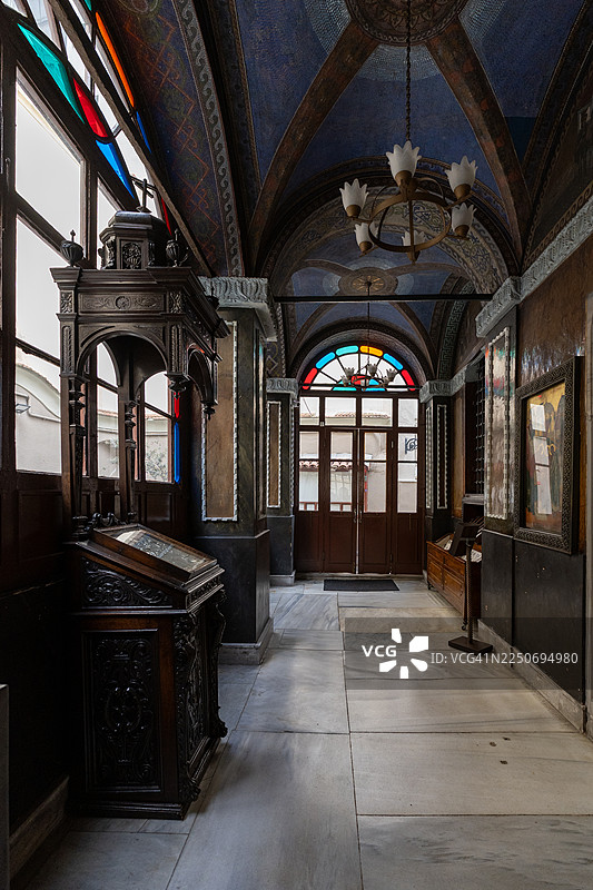 圣母玛利亚教堂的华丽通道 – 贝伊奥卢图片素材