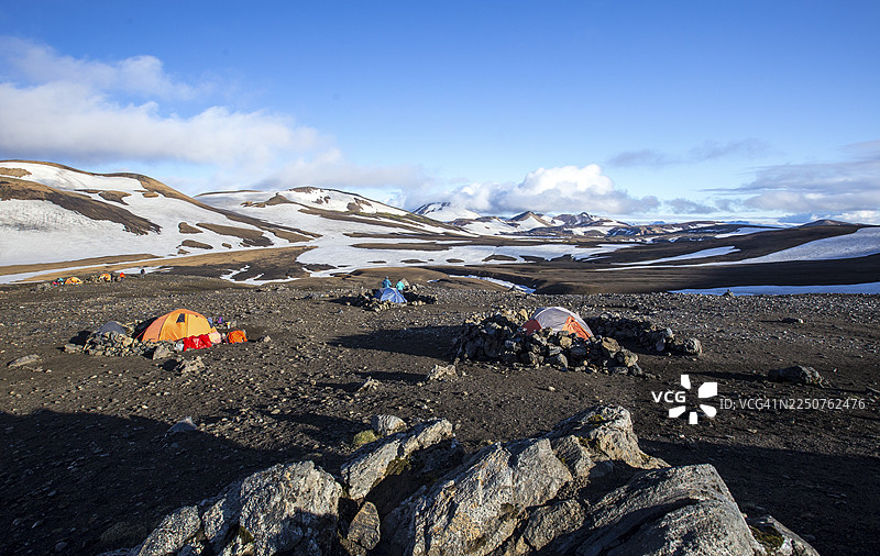 冰岛兰德曼纳劳卡四日徒步最高点的露营区图片素材