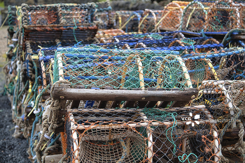 英格兰，诺森伯兰郡，西豪斯港的龙虾捕捞篮图片素材