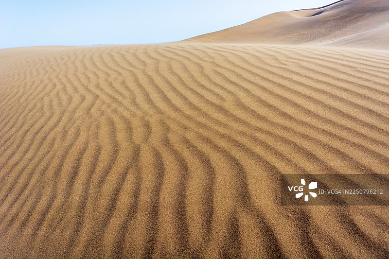 厄尔切比，撒哈拉沙漠梅尔祖卡的沙丘，摩洛哥旅游目的地。图片素材