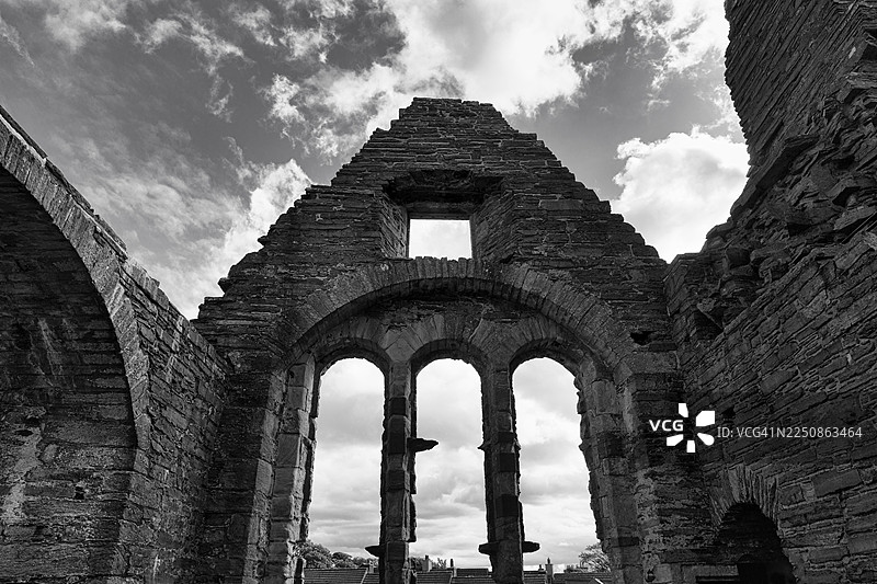 苏格兰奥克尼群岛柯克沃尔的城堡遗址和前主教官邸，主教宫，单色图片素材