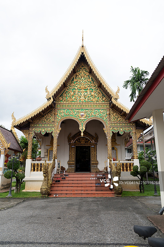 瓦特清曼寺的佛殿图片素材