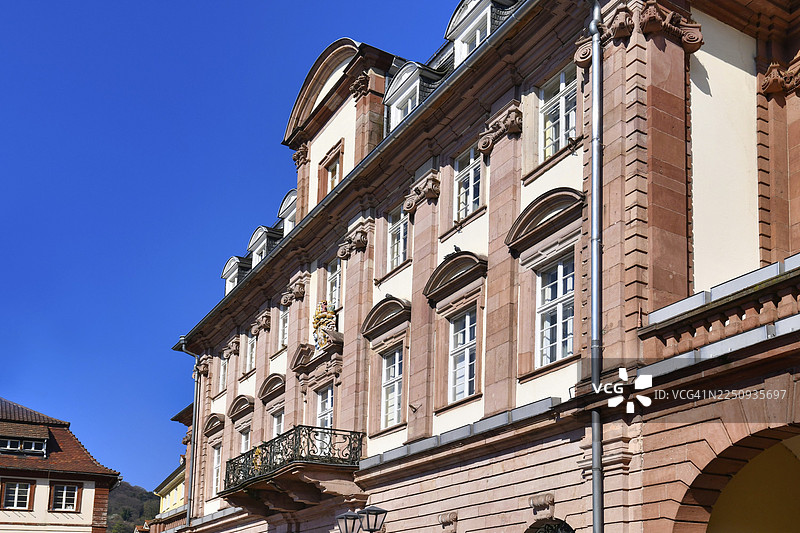 德国海德堡的历史巴洛克风格市政厅图片素材