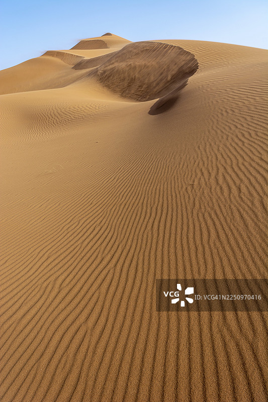 厄尔切比，梅尔祖加沙漠的沙丘，旅行者的目的地图片素材