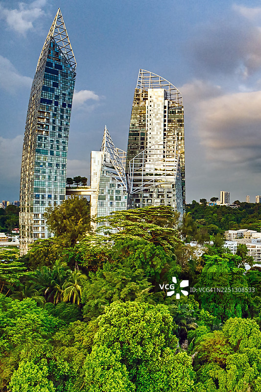 新加坡，吉宝湾的倒影图片素材