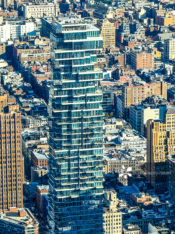 纽约57号莱昂纳德街住宅楼的现代堆叠式盒子图片素材