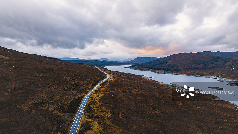 苏格兰高地洛克洛因的航拍/无人机视角图片素材