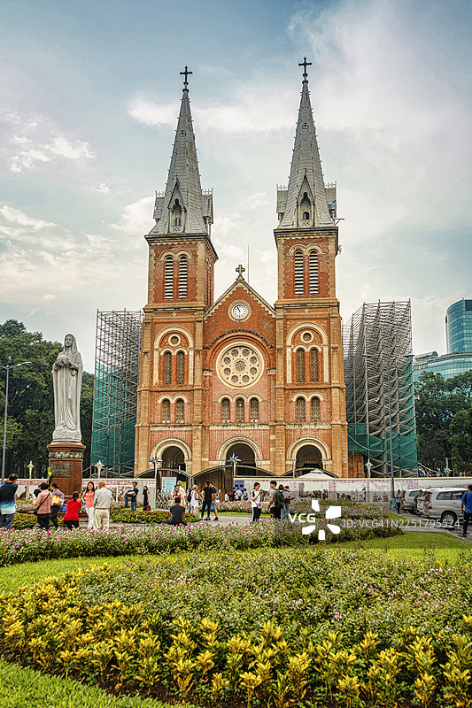 胡志明市历史地标圣母无原罪主教座堂（西贡圣母大教堂）图片素材