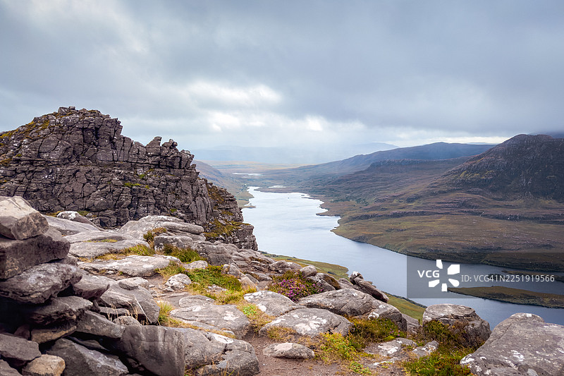 高空俯瞰卢尔格恩湖图片素材