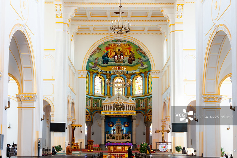 青岛圣迈克尔大教堂内部图片素材