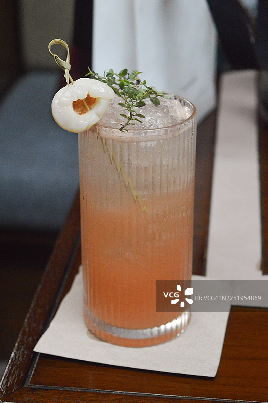 西瓜荔枝无酒精鸡尾酒图片素材