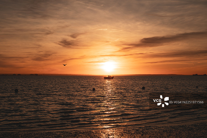 英格兰东南部宁静的海滩景象图片素材