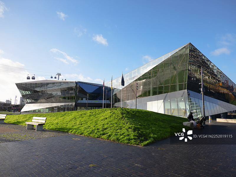 阳光明媚的冬日，伦敦市政厅图片素材