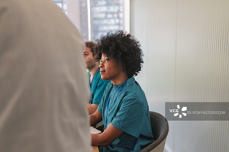 医护人员参加医学会议或研讨会图片素材