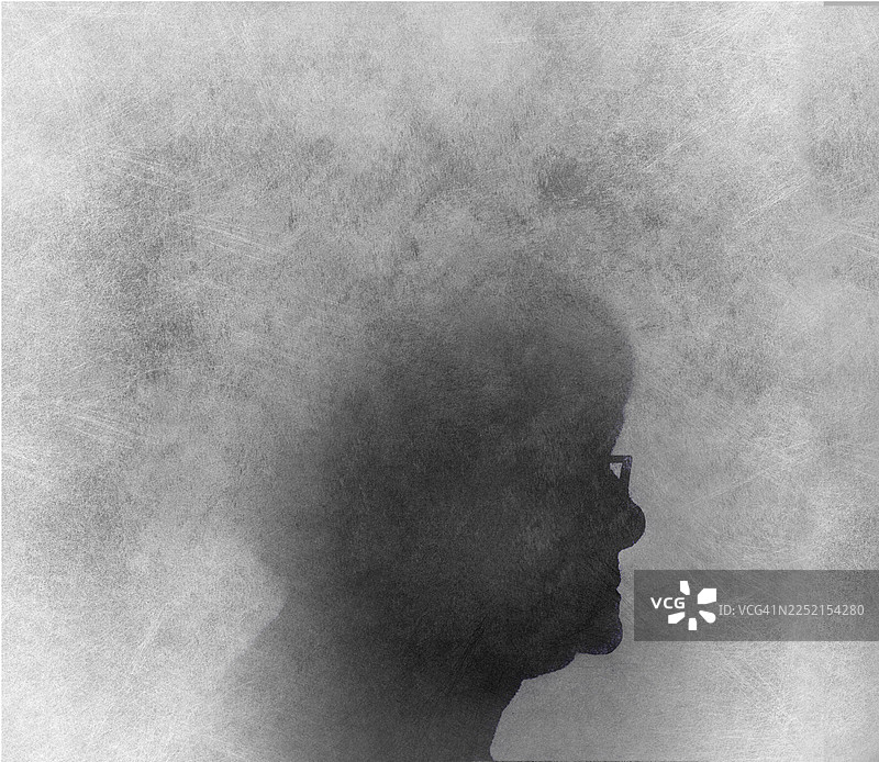 象征心理健康和记忆丧失的女性剪影图片素材