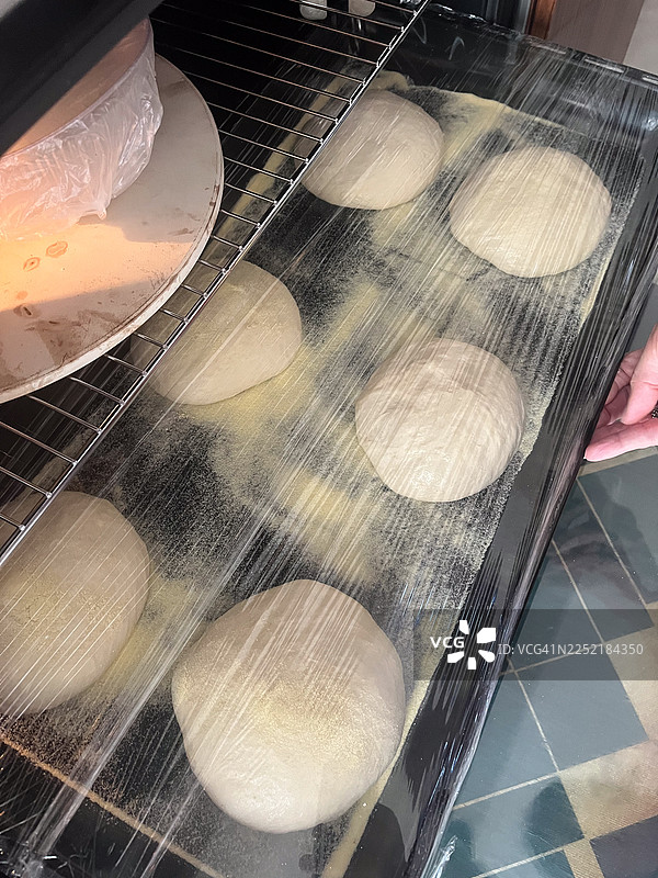 发酵披萨面团图片素材