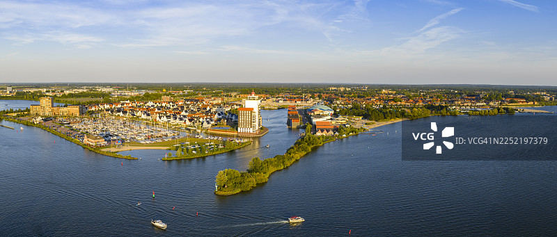 荷兰哈德尔韦克新建的名为Nieuw Waterfront的住宅区图片素材