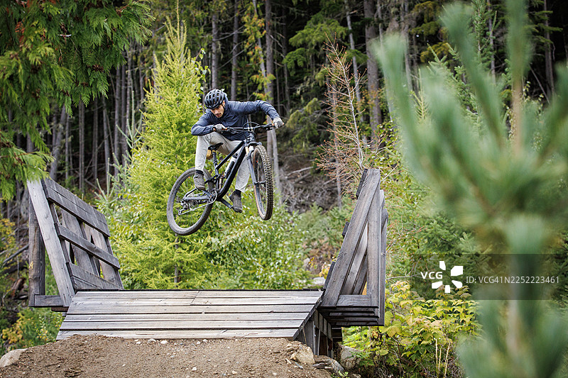 加拿大不列颠哥伦比亚省纳尔逊山地自行车图片素材