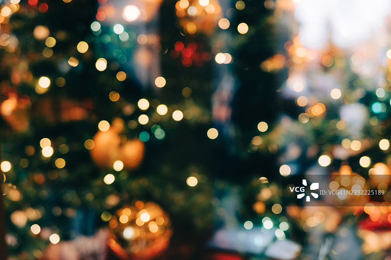 充满活力的多彩散景背景，带有霓虹灯，适用于节日或夜生活场景图片素材