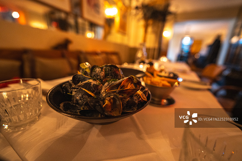 哥本哈根餐厅里的美味海鲜佳肴图片素材