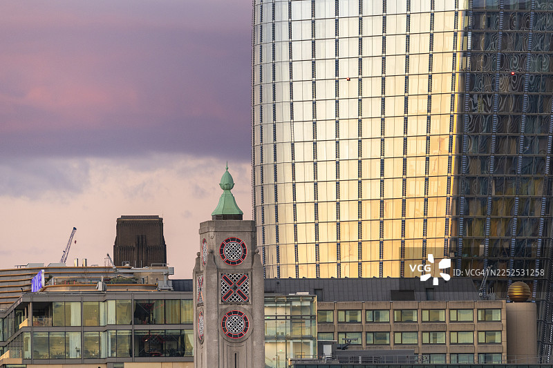 伦敦的黑衣修士塔和奥克斯塔图片素材