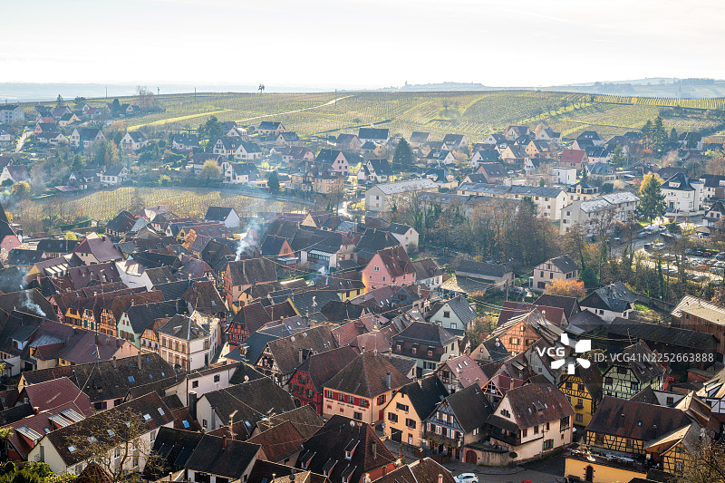 法国阿尔萨斯地区里博维莱镇概览图片素材