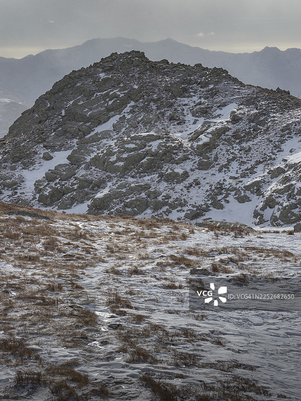 高原上的初雪图片素材