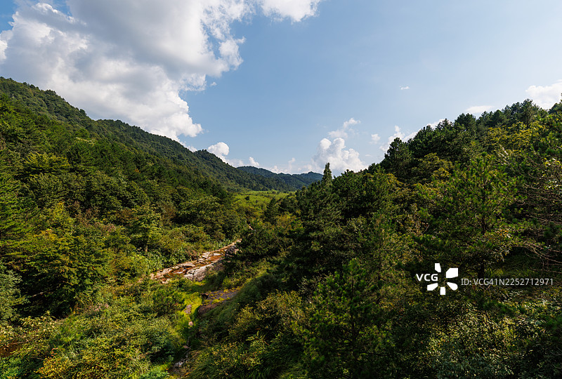 中国杭州夏季大明山风光图片素材