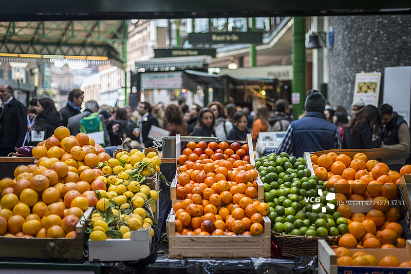 伦敦 Borough 市场水果摊图片素材