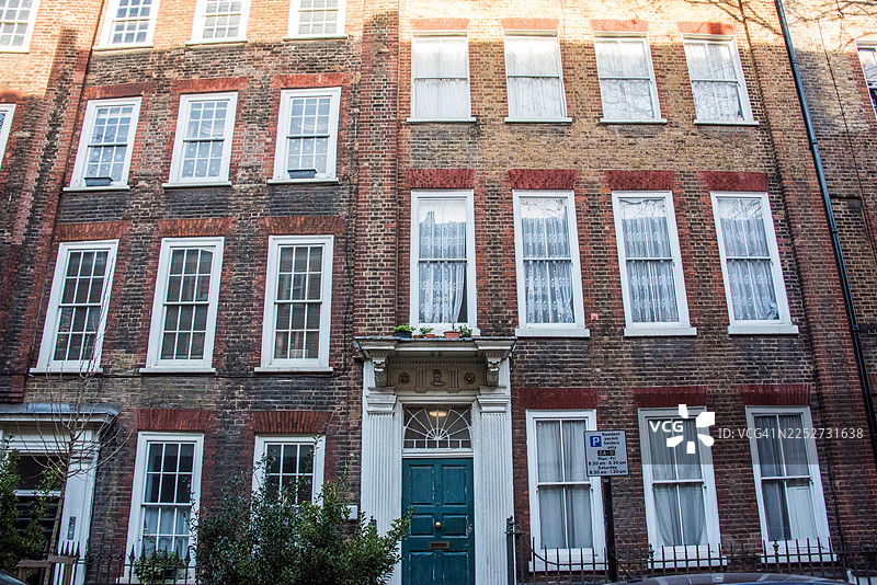 乔治亚时期住宅建筑的精致砖石结构图片素材