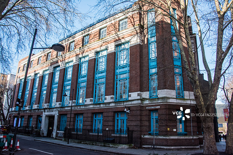 弗雷德里克街的蓝色和砖砌外墙图片素材