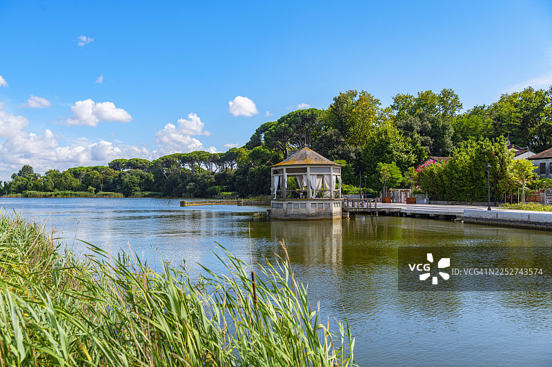 托斯卡纳，马萨乔科利湖景观图片素材