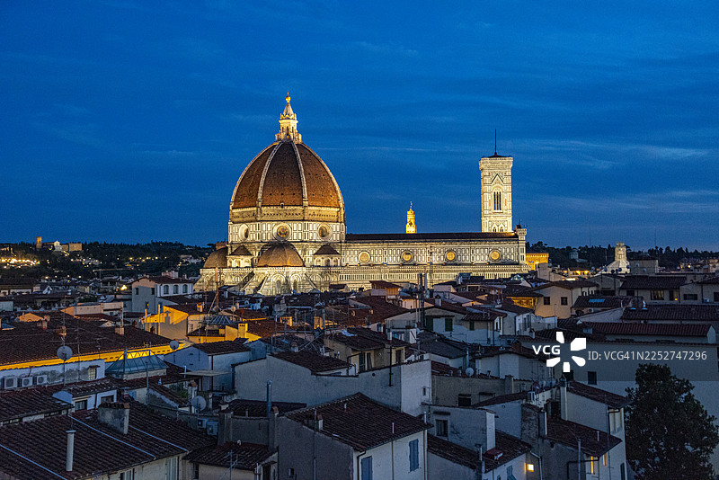 佛罗伦萨，从城市屋顶看到的城市全景。图片素材