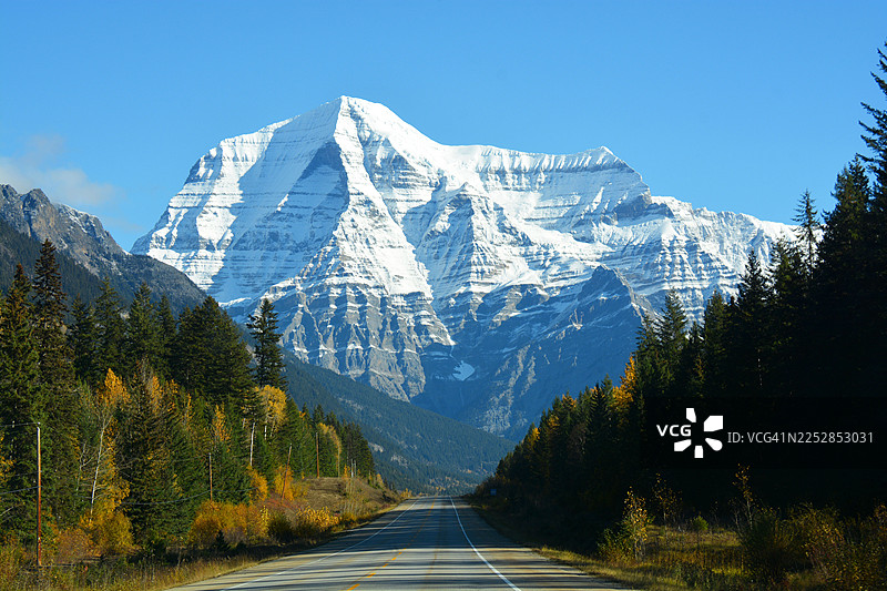 加拿大不列颠哥伦比亚省罗布森山图片素材