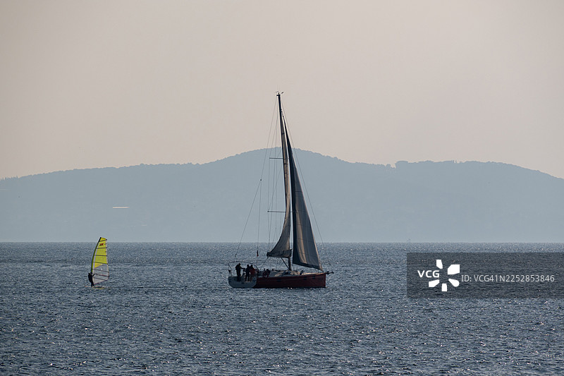 共享风图片素材