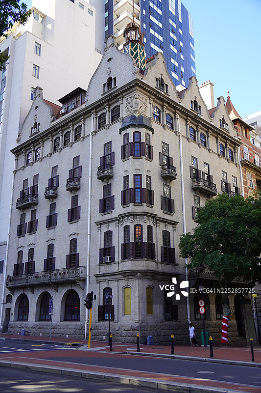 南非开普敦历史悠久的曼德拉罗兹大厦图片素材