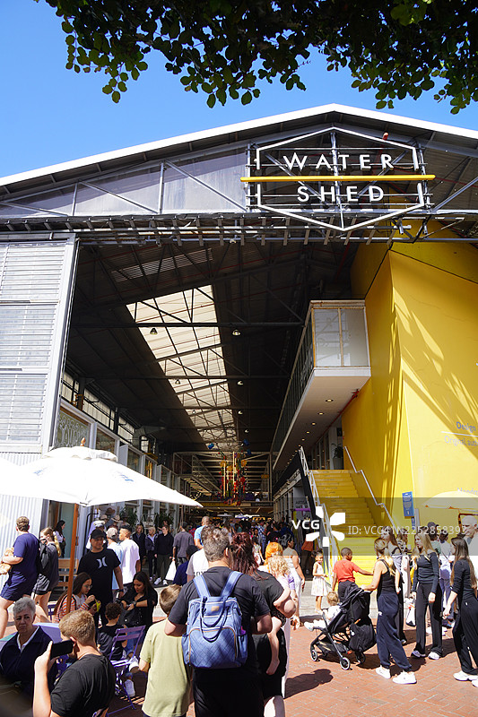 南非开普敦维多利亚阿尔弗雷德码头的水源保护区建筑图片素材