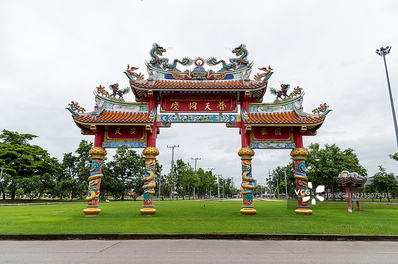 泰国乌隆他尼的中国牌楼图片素材