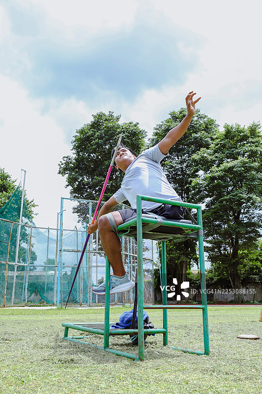 残疾标枪运动员图片素材