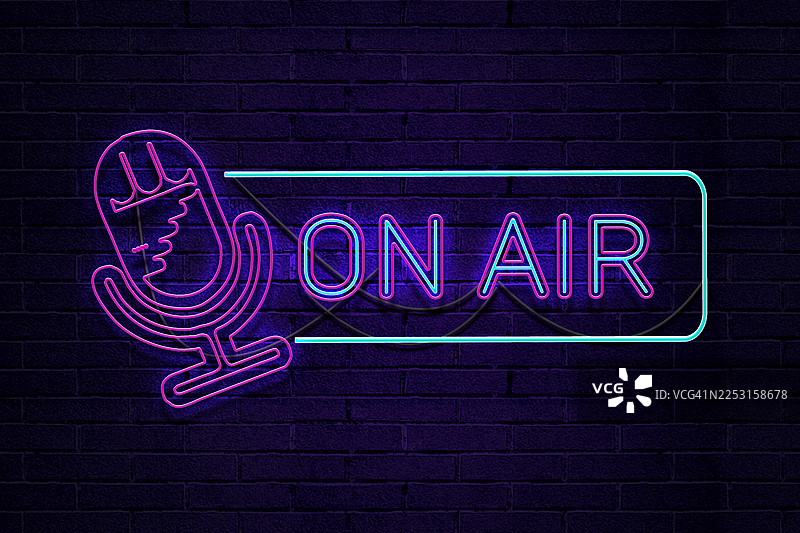 “正在直播”霓虹灯标志。世界广播日图片素材