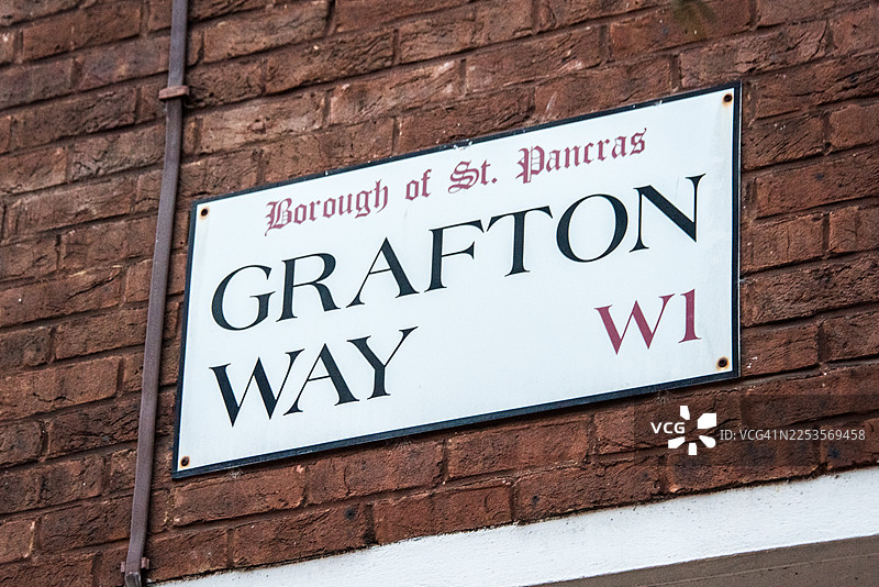 圣潘克拉斯区格拉夫顿路街道标志图片素材