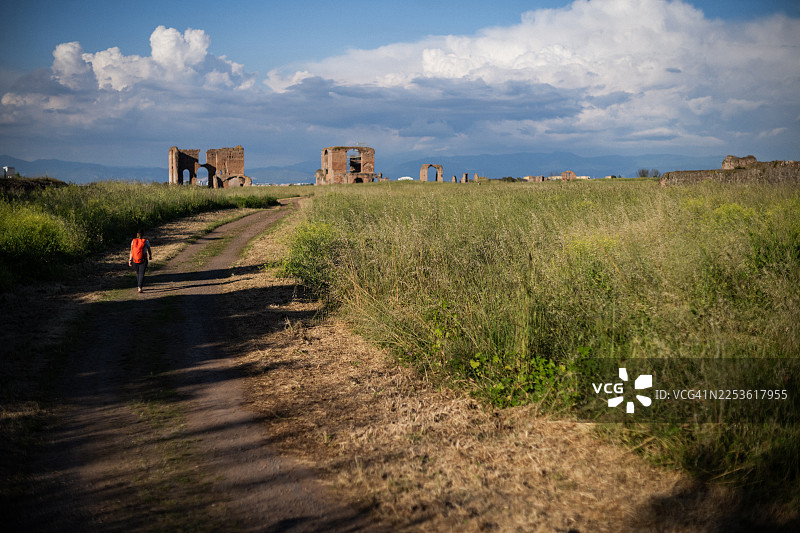 卡洛斯·奥古斯托大道上的步行道图片素材
